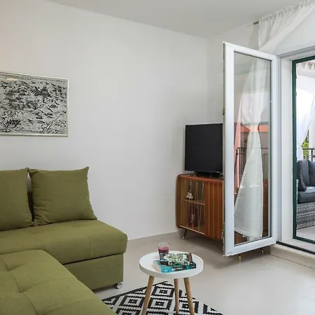 Basic Villa Sevid